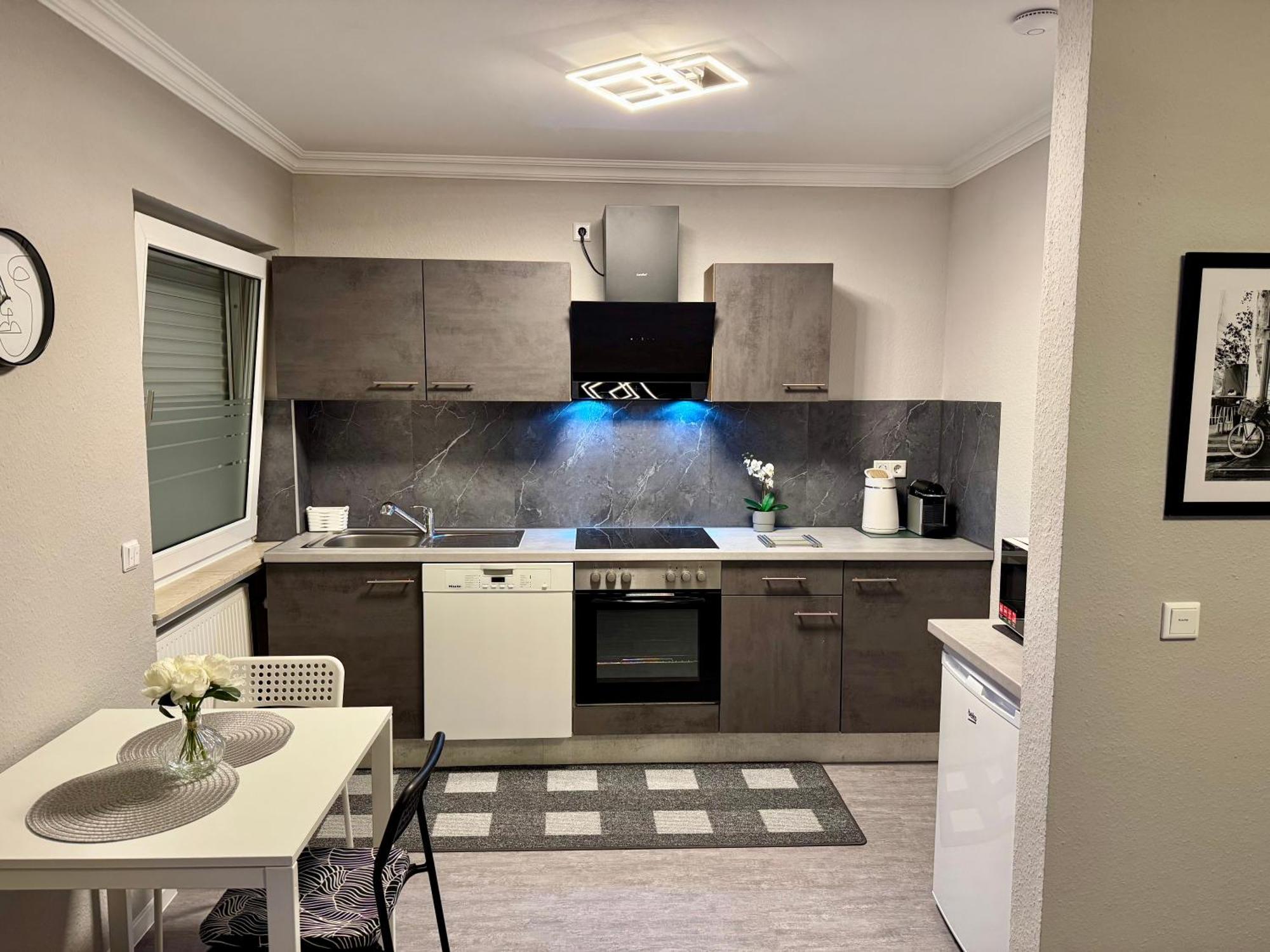 Kurstadt Apt Moderne 2Zkb Balkon-Pkw- Stellplatz Check-In 7-24 H Bad Nauheim Dış mekan fotoğraf